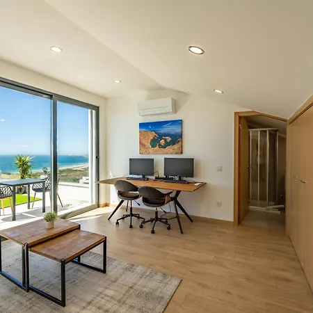 别墅 Silver Coast Villa-casa De Luxo Com Piscina E Vista Mar