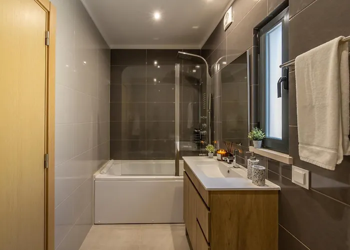 Silver Coast Villa-casa De Luxo Com Piscina E Vista Mar Villa